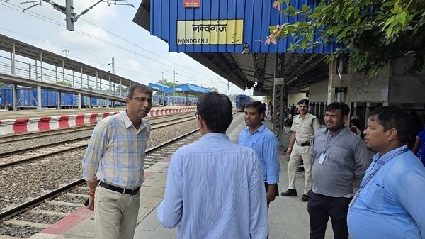 The Divisional Railway Manager conducted a comprehensive inspection of Nandganj station and yard.