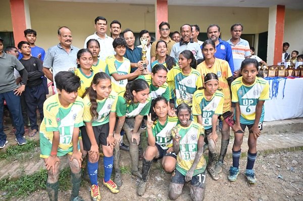 Bareka Football Nursery crowned Senior Champion of the Women's Football League in a thrilling match.