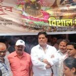 The cooling offering born of 25 years of devotion by Lakshmikant Mishra—alias 'Kishmish Guru': Lassi made from 25 quintals of curd quenched the thirst of lakhs of Kanwariyas; in Kashi, service became the hallmark of faith.