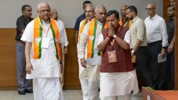 BJP attacks Congress over the singing of only two verses of ‘Vande Mataram’; announces a nationwide campaign.