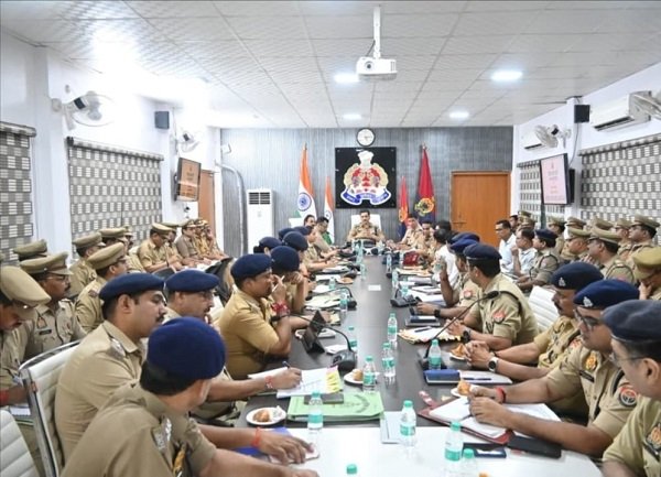 Preparations underway to crack down on illegal activities in Varanasi; Police Commissioner reconstitutes SOG-2 team.