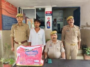 Sakaldiha Police Action: Youth arrested with 45 pouches of illicit country-made liquor