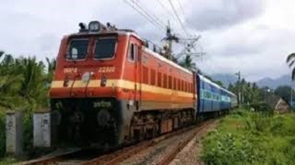Relief for travelers during the festive season: Puja special trains will run between Asansol-Gorakhpur and Amritsar-Barauni.