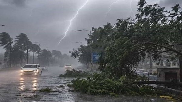 63 districts in UP affected by heavy rainfall; 15 dead