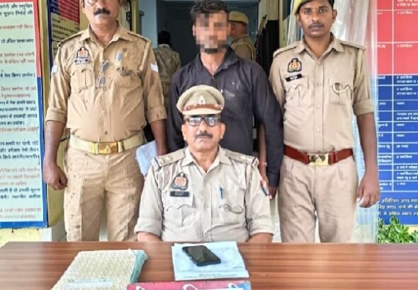 Cunning thief who fled after stealing tires from five trucks nabbed by Chakiya police near the canal.