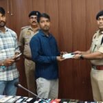 101 lost mobile phones worth ₹31 lakh recovered; Chandauli Police restore lost happiness to owners—519 phones returned to their owners so far in 2026.