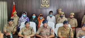 Chain-snatching gang busted; targeted women while posing as auto-rickshaw passengers.