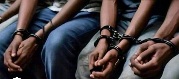 Police tighten the noose on criminals in Varanasi Zone; 487 individuals with non-bailable warrants (NBWs) arrested in two weeks.
