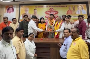 Gaurav Arya’s new innings from Hathras to Aligarh; cheers of welcome resound at the BJP office.