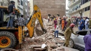 delhi-satya-niketan-building-collapse-fir-four-floors-7-dead