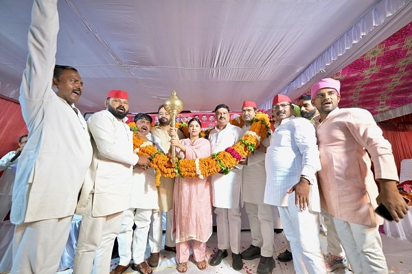 A massive PDA gathering was organized in Khajurawan under the leadership of SP Ayodhya Assembly Vice-President Ashish Verma.