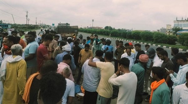 8-year-old innocent child loses life after snakebite during sleep and subsequent reliance on faith healing; grief and shock grip Dhodhonpur village in Chakia.