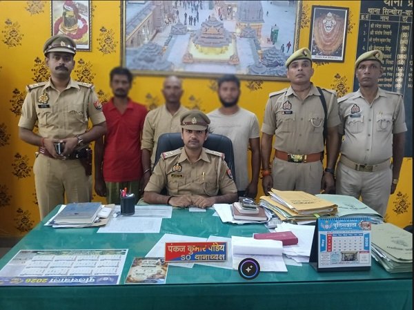 10 animals crammed into a pickup truck recovered; Sindhora police apprehend three individuals