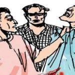 Is crime on the rise again in Jaunpur? A young man was stabbed in the abdomen following a dispute over dancing during an idol immersion procession; his condition is critical. Does this point to a lapse or failure in security arrangements? He has been referred to the Varanasi Trauma Center.