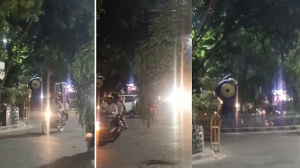 The light of Baba Vishwanath’s *damru* (drum) has gone out! The decorative feature that once enhanced the beauty of Lahurabir Crossing has now fallen into darkness.