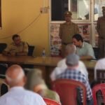 During the 'Sampoorna Samadhan Diwas' (Comprehensive Grievance Redressal Day), the District Magistrate (DM) and the Superintendent of Police (SP) heard the grievances of complainants and issued directives for a time-bound and impartial resolution.