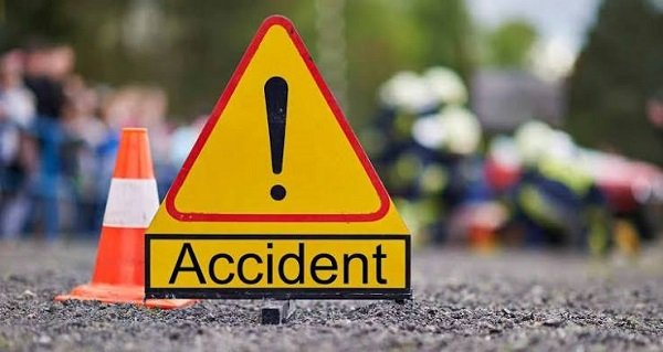 Passengers in a tempo injured following a collision with a truck in Ayodhya; referred to Lucknow Trauma Center in critical condition