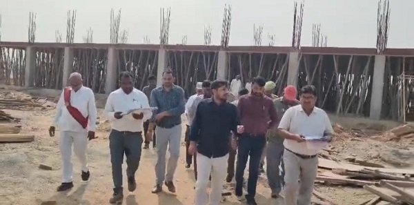 DM Chandra Mohan Garg furious over construction flaws; issues stern warning to the executing agency