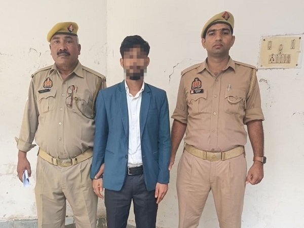 Surgery performed in doctor's absence! Hospital manager arrested following woman's death
