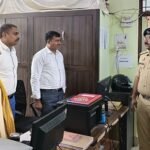 Surprise inspection of the Cyber ​​Cell; instructions issued to prioritize assistance for victims of cybercrime.