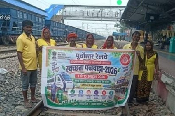 'Clean Rail, Clean India' Campaign: Cleanliness drive conducted at 13 stations of the Varanasi Division.